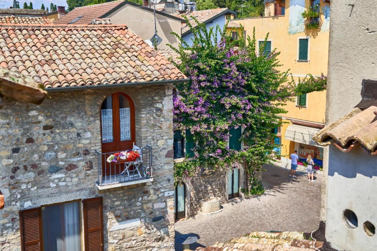 Porto Valentino Apartment Sirmione Exterior foto