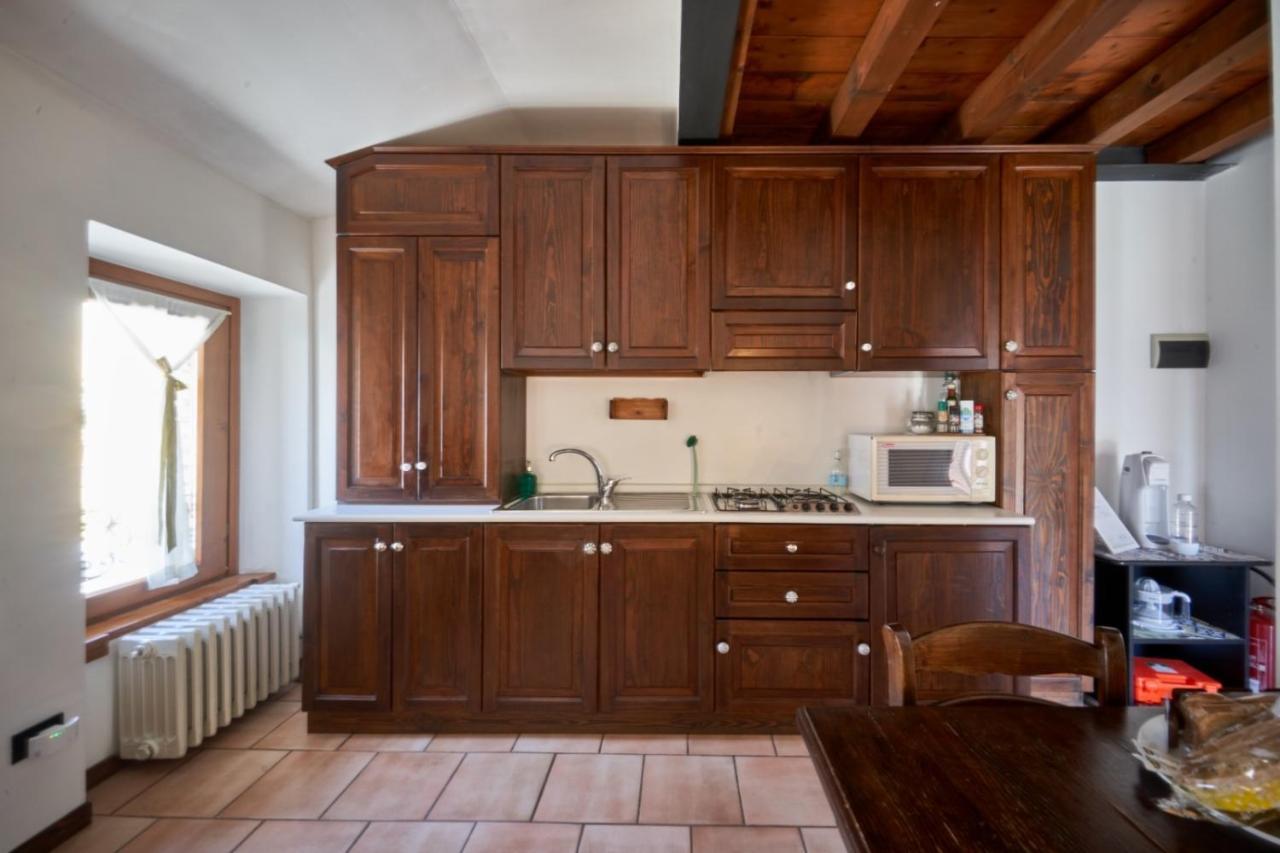 Porto Valentino Apartment Sirmione Exterior foto